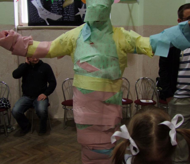 PRUHOVANÝ KARNEVAL 15.4.2012 Sokolovna - foto Jana Ž