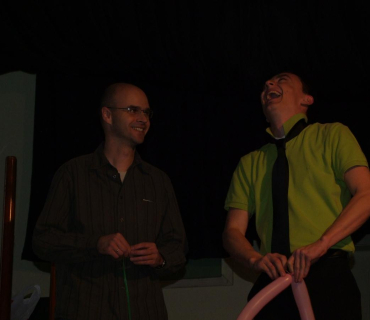 PRUHOVANÝ KARNEVAL 15.4.2012 Sokolovna - foto Jana Ž