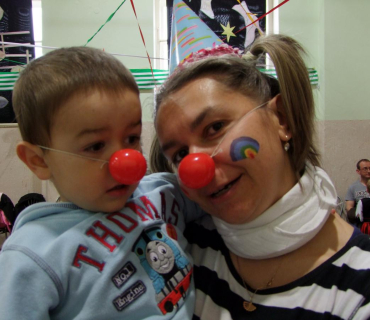 PRUHOVANÝ KARNEVAL 15.4.2012 Sokolovna - foto Jana Ž