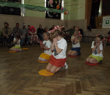 15.4.2012 Pruhovaný karneval v Černilově