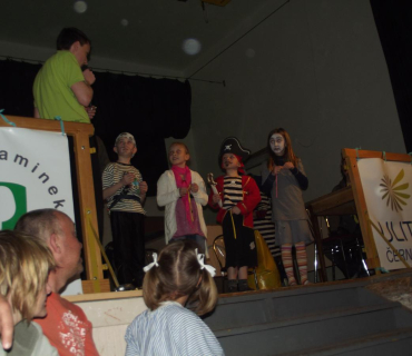 15.4.2012 Pruhovaný karneval v Černilově