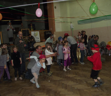 15.4.2012 Pruhovaný karneval v Černilově