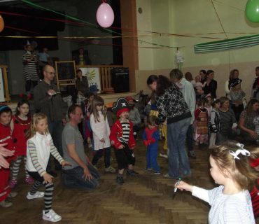 15.4.2012 Pruhovaný karneval v Černilově