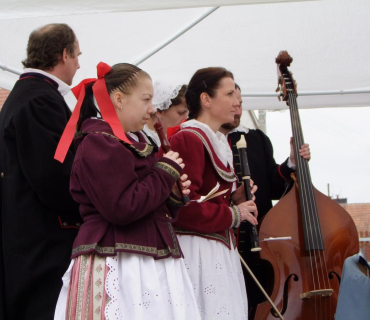 VELIKONOČNÍ JARMARK KSD 30.3. 2012 - foto Jana Žárská