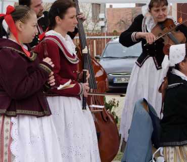 VELIKONOČNÍ JARMARK KSD 30.3. 2012 - foto Jana Žárská