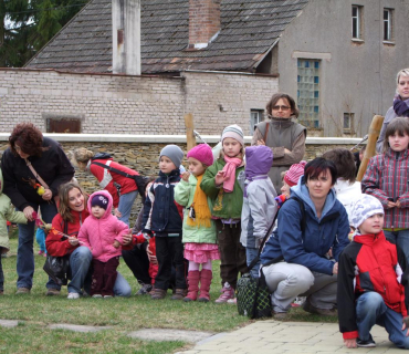 VELIKONOČNÍ JARMARK KSD 30.3. 2012 - foto Jana Žárská