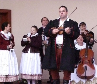 VELIKONOČNÍ JARMARK KSD 30.3. 2012 - foto Jana Žárská