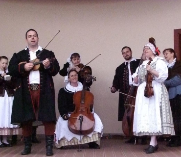 VELIKONOČNÍ JARMARK KSD 30.3. 2012 - foto Jana Žárská