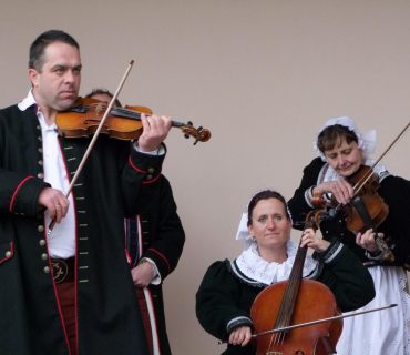 VELIKONOČNÍ JARMARK KSD 30.3. 2012 - foto Jana Žárská