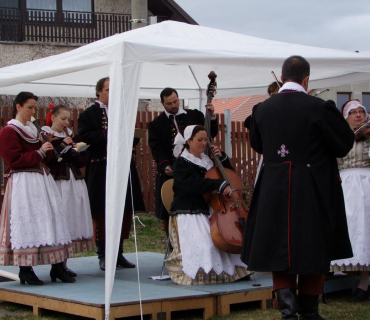 VELIKONOČNÍ JARMARK KSD 30.3. 2012 - foto Jana Žárská