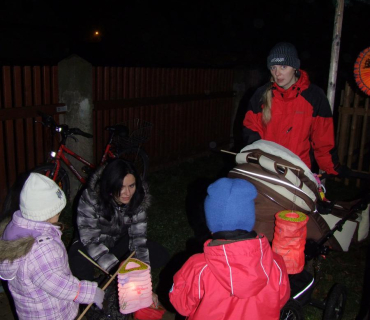 Průvod světýlek na uvítání Adventu 2011 