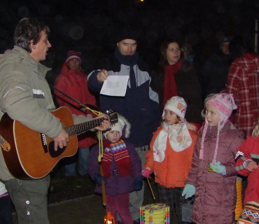 Průvod světýlek na uvítání Adventu 2011 