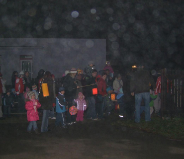 Průvod světýlek na uvítání Adventu 2011 