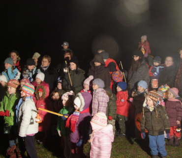 Průvod světýlek na uvítání Adventu 2011 