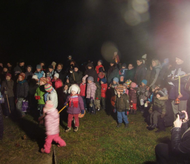 Průvod světýlek na uvítání Adventu 2011 