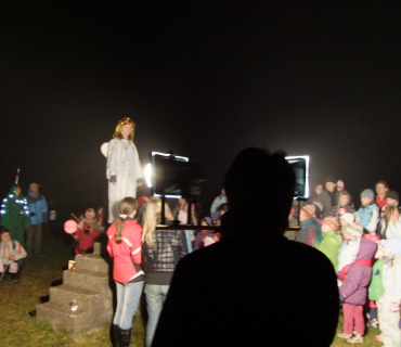 Průvod světýlek na uvítání Adventu 2011 