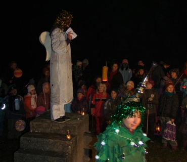 Průvod světýlek na uvítání Adventu 2011 