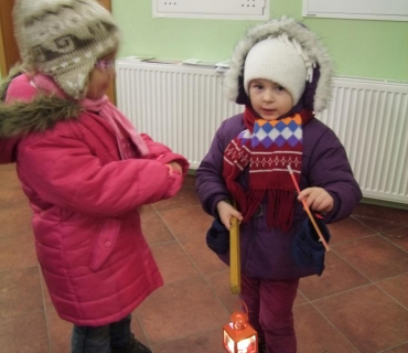 Průvod světýlek na uvítání Adventu 2011 