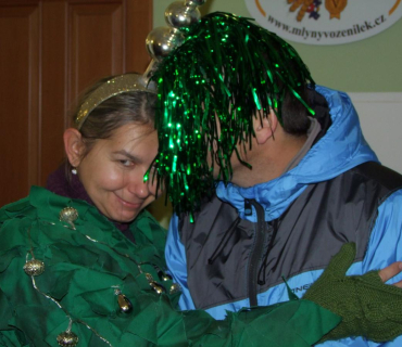 Průvod světýlek na uvítání Adventu 2011 