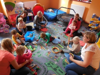 Dvoreček 6.10.2015 Zpívánky a říkadla