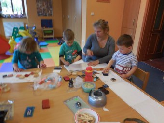 Dvoreček 17.5.2016 Razítkování