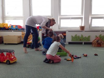 Dvoreček 5.4.2016 návštěva místní školky