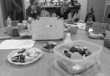 Dvoreček 19.12.2017 Dárky a cukroví